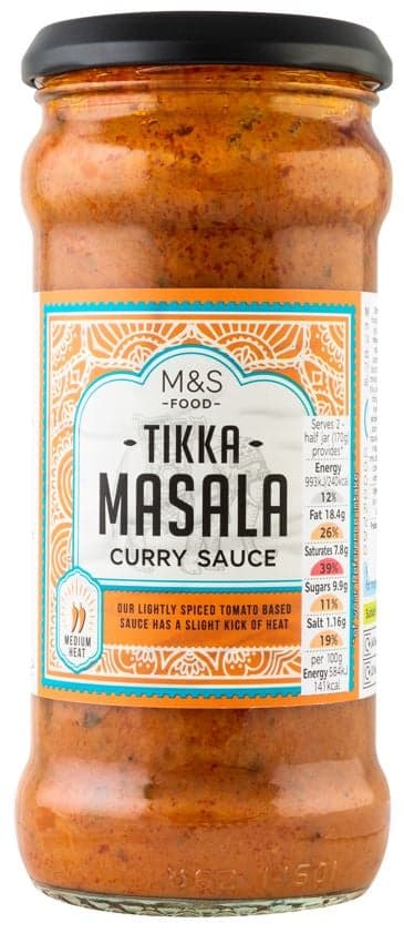 Marks & Spencer Středně pálivá kari omáčka s rajčaty, smetanou a jogurtem