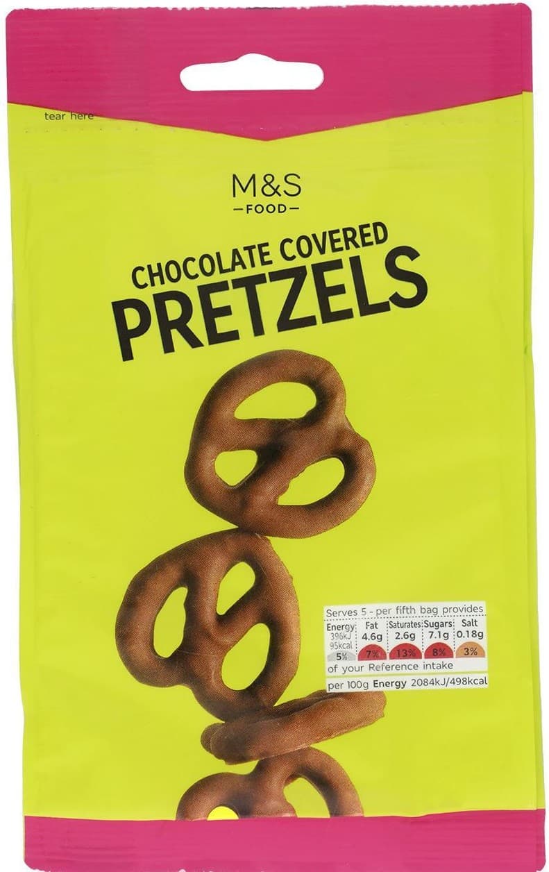 Marks & Spencer Solené pšeničné preclíky v mléčné čokoládě 95 g
