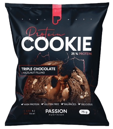 Passion Nutrition Plněná proteinová cookie s třemi druhy čokolády a lískooříškovou náplní
