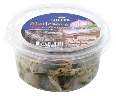 Heleb Matjesové řezy s cibulí