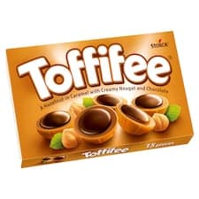 Toffifee Celá jádra lískových ořechů v karamelu s lískoořechovým krémem a čokoládou 125g