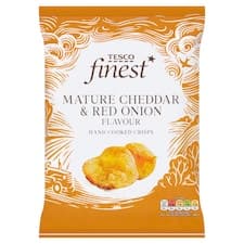 Finest Bramborové lupínky smažené s příchutí čedaru a červené cibule 150g