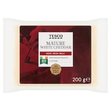 Přírodní, zrající, plnotučný, tvrdý sýr cheddar 200g