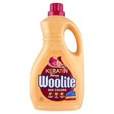 Woolite Keratin Therapy tekutý prací přípravek na barevné prádlo 45 praní 2,7l