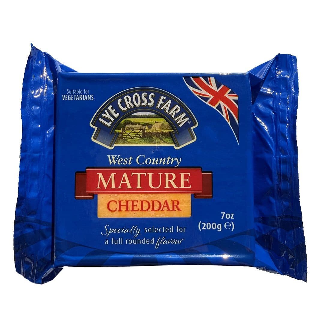 Lye Cross Farm Mature coloured cheddar 200g