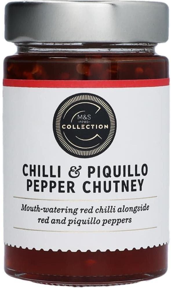Marks & Spencer Chutney s červenou paprikou a chilli papričkami