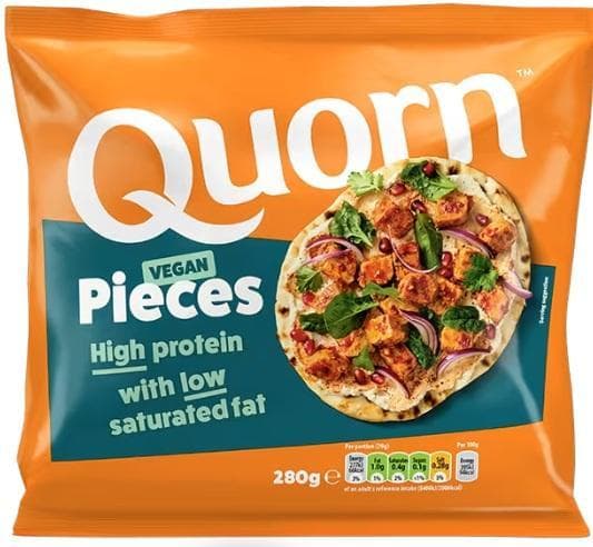 Quorn Rostlinné kousky z mykoproteinu s jemně pikantní příchutí
