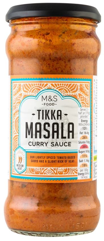 Marks & Spencer Středně pálivá kari omáčka s rajčaty, smetanou a jogurtem