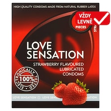 Love Sensation Hladké lubrikované kondomy s jahodovou vůní 3 ks