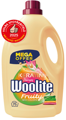 Woolite Keratin Therapy Tekutý prací přípravek na barevné prádlo Fruity (4,5 l)