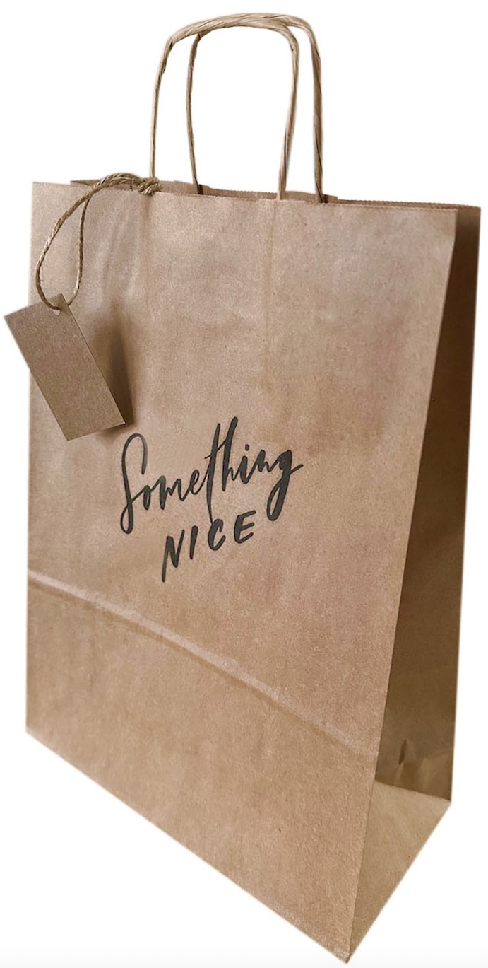 Be Nice Přírodní dárková taštička Something Nice, 22×28 cm